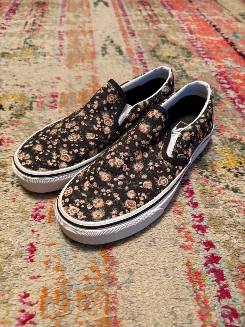 Vans Slip-On Floral Sneakers - Black with Beige/Pale Pink Flowers